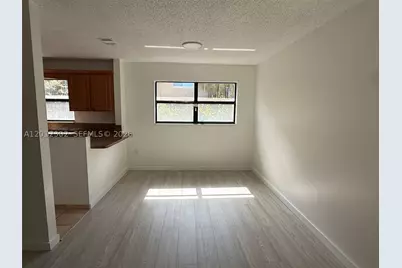 6850 NW 173rd #109, Hialeah, FL 33015 - Photo 5