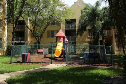 655 SW 111th #201, Pembroke Pines, FL 33025 - Photo 25
