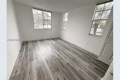 655 SW 111th #201, Pembroke Pines, FL 33025 - Photo 3