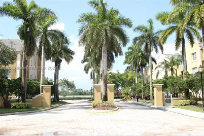 655 SW 111th #201, Pembroke Pines, FL 33025 - Photo 23