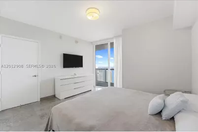 465 Brickell #4805, Miami, FL 33131 - Photo 13