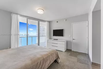 465 Brickell #4805, Miami, FL 33131 - Photo 7