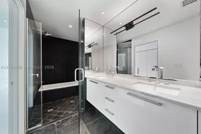 900 Biscayne #4006, Miami, FL 33132 - Photo 7