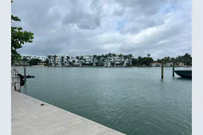 7590 Bayside, Miami Beach, FL 33141 - Photo 11