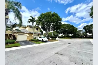 2567 Cordoba, Weston, FL 33327 - Photo 21