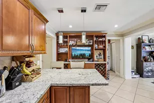 108 SE 4th, Dania Beach, FL 33004 - Photo 17