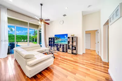 1241 S 13th, Hollywood, FL 33019 - Photo 15