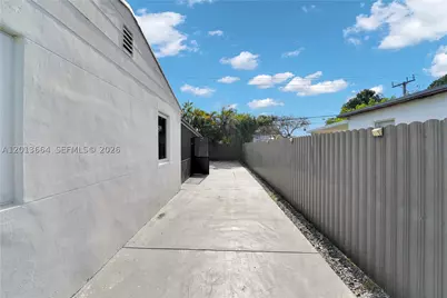 9425 NW 36th, Miami, FL 33147 - Photo 27