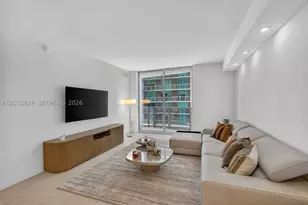 77 SE 5th, Miami, FL 33131 - Photo 15