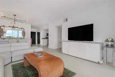 90 Alton #1007, Miami Beach, FL 33139 - Photo 5