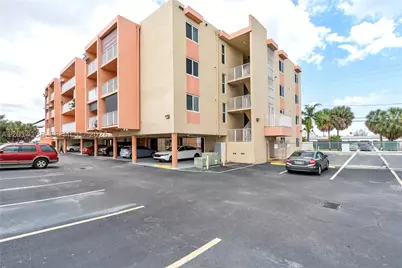 2400 NW 16th St, Miami, FL 33125 - Photo 23