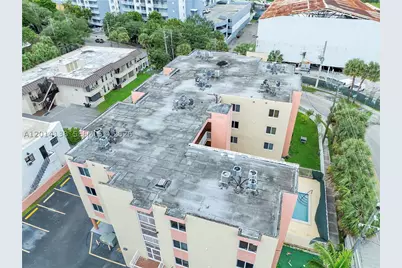 2400 NW 16th St, Miami, FL 33125 - Photo 45