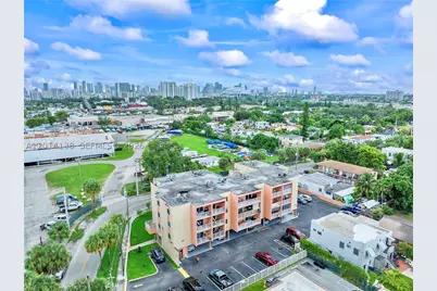 2400 NW 16th St, Miami, FL 33125 - Photo 21