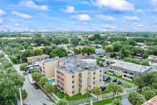 2400 NW 16th St, Miami, FL 33125 - Photo 15