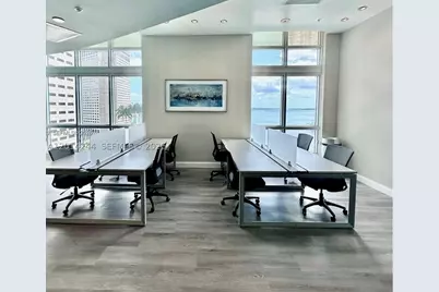 300 S Biscayne #L-L32, Miami, FL 33131 - Photo 15