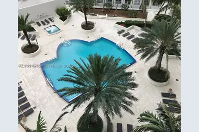 300 S Biscayne #T-3701, Miami, FL 33131 - Photo 15