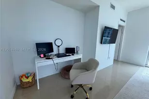 300 S Biscayne, Miami, FL 33131 - Photo 9