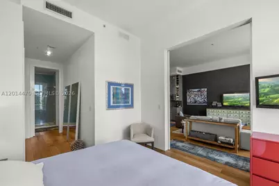 2001 Meridian #404, Miami Beach, FL 33139 - Photo 9