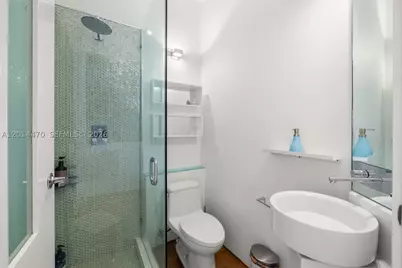 2001 Meridian #404, Miami Beach, FL 33139 - Photo 21