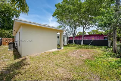 2106 Plunkett, Hollywood, FL 33020 - Photo 5