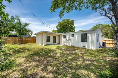 2106 Plunkett, Hollywood, FL 33020 - Photo 3