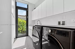 1830 NE 193rd, Miami, FL 33179 - Photo 27