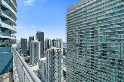 60 SW 13th #4008, Miami, FL 33130 - Photo 3