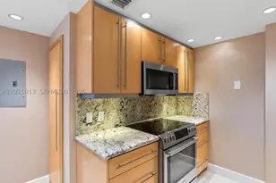 701 Brickell Key, Miami, FL 33131 - Photo 11