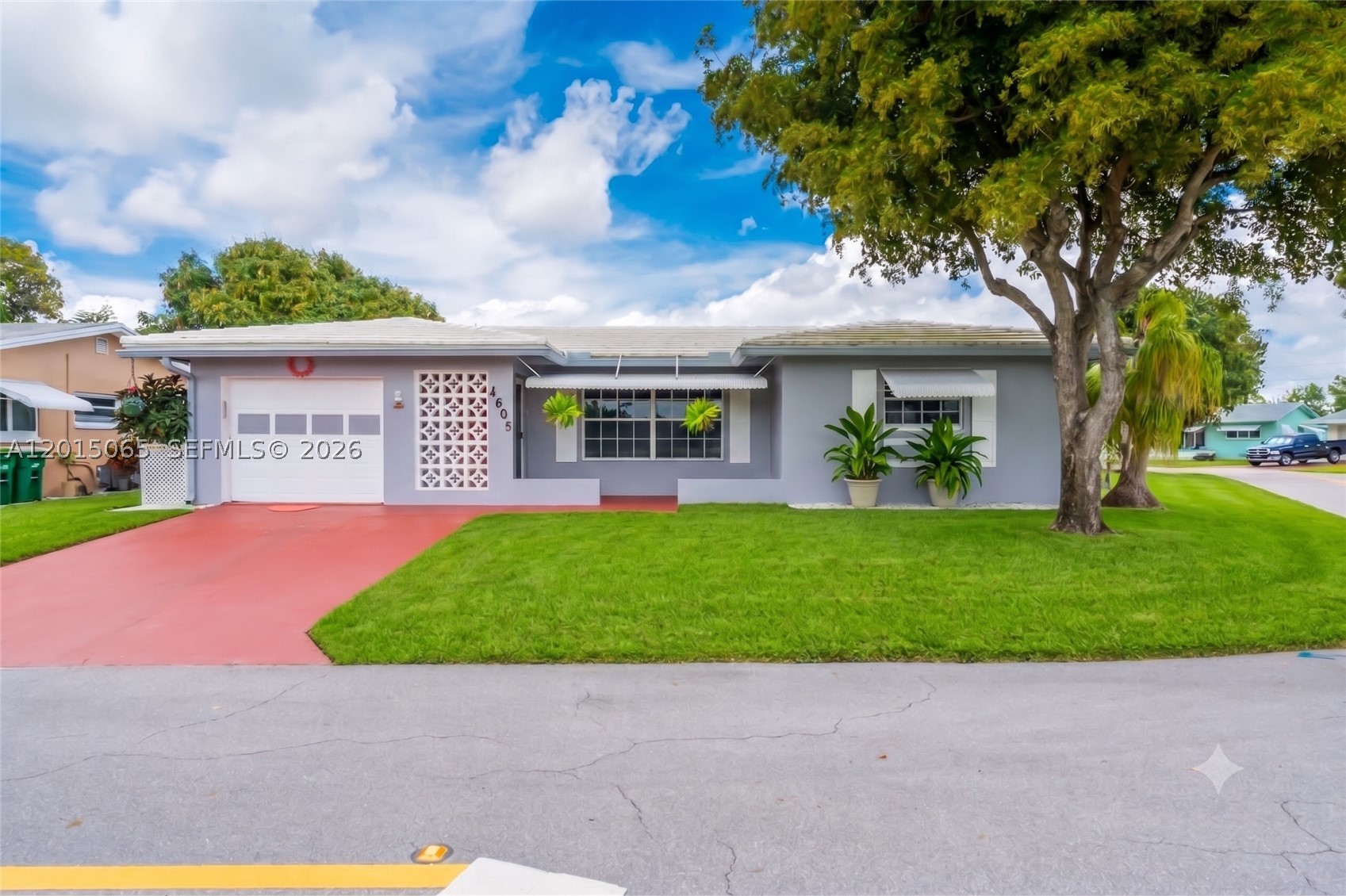 4605 NW 47th - 4605 NW 47th, Tamarac, FL 33319 Luxury Property | Jose Angel Pina
