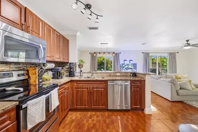 9288 NW 55th, Sunrise, FL 33351 - Photo 7