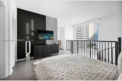 300 S Biscayne #L-1232, Miami, FL 33131 - Photo 11