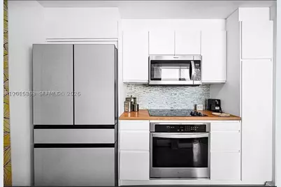 300 S Biscayne #L-1232, Miami, FL 33131 - Photo 9