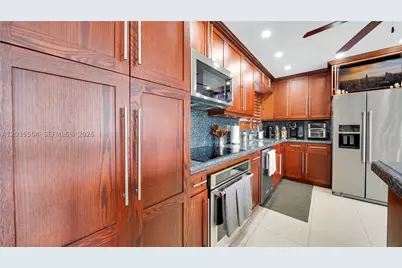 10435 SW 92nd, Miami, FL 33176 - Photo 9