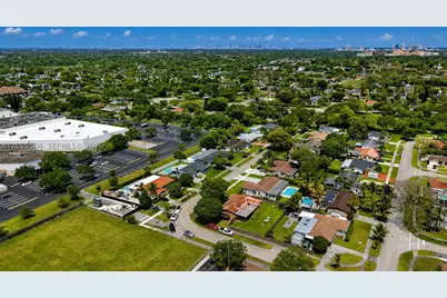 10435 SW 92nd, Miami, FL 33176 - Photo 5