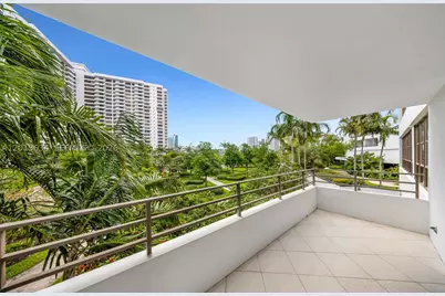 600 Three Islands #212, Hallandale Beach, FL 33009 - Photo 5