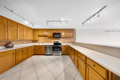 600 Three Islands #212, Hallandale Beach, FL 33009 - Photo 7
