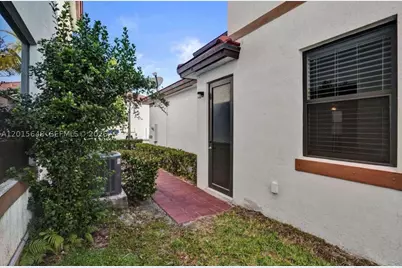 3460 W 103rd, Hialeah, FL 33018 - Photo 35