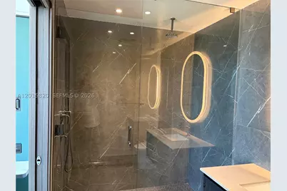 20 NE 11th #2805, Miami, FL 33132 - Photo 15