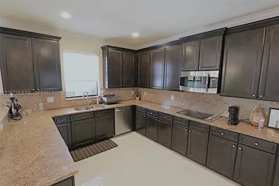 8925 NW 99th, Doral, FL 33178 - Photo 13