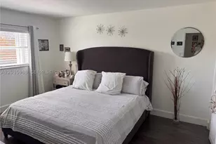 5300 Washington, Hollywood, FL 33021 - Photo 9