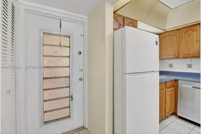 3048 E Sunrise Lakes #220, Sunrise, FL 33322 - Photo 11