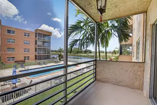 3048 E Sunrise Lakes, Sunrise, FL 33322 - Photo 3