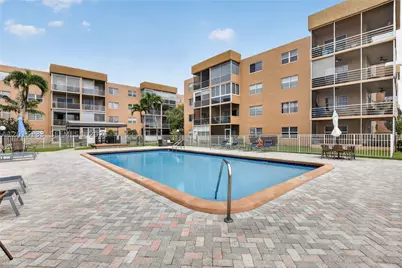 3048 E Sunrise Lakes #220, Sunrise, FL 33322 - Photo 39