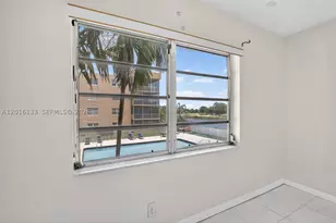 3048 E Sunrise Lakes, Sunrise, FL 33322 - Photo 21