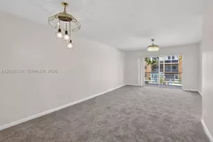 3048 E Sunrise Lakes, Sunrise, FL 33322 - Photo 13