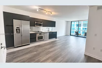 31 SE 6th #1904, Miami, FL 33131 - Photo 5