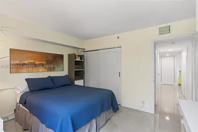 3600 Mystic Pointe #306, Aventura, FL 33180 - Photo 7