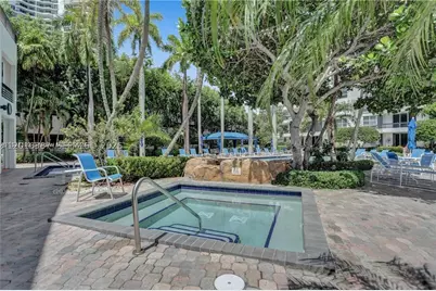 3600 Mystic Pointe #306, Aventura, FL 33180 - Photo 41