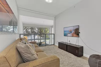 6000 Collins #129, Miami Beach, FL 33140 - Photo 17