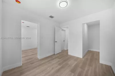 4746 NW 10th, Miami, FL 33127 - Photo 33